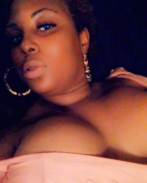 Maria-francisca happy ending massage in Maumee Ohio